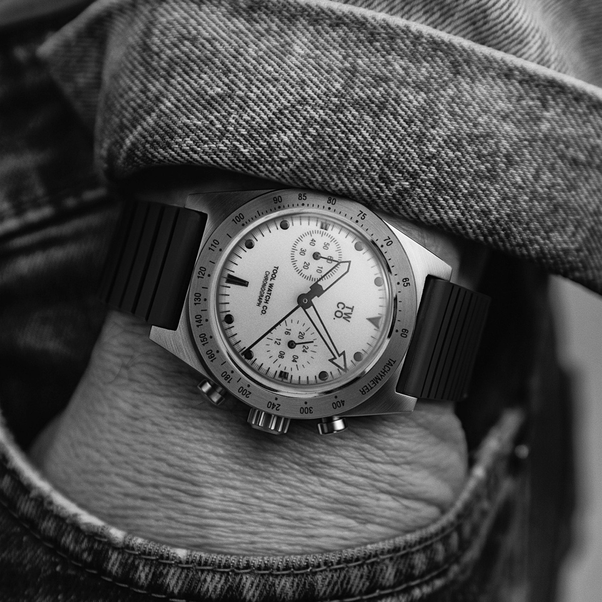 Tool Watch Co. Lumecore Chronograph orologio Flint White