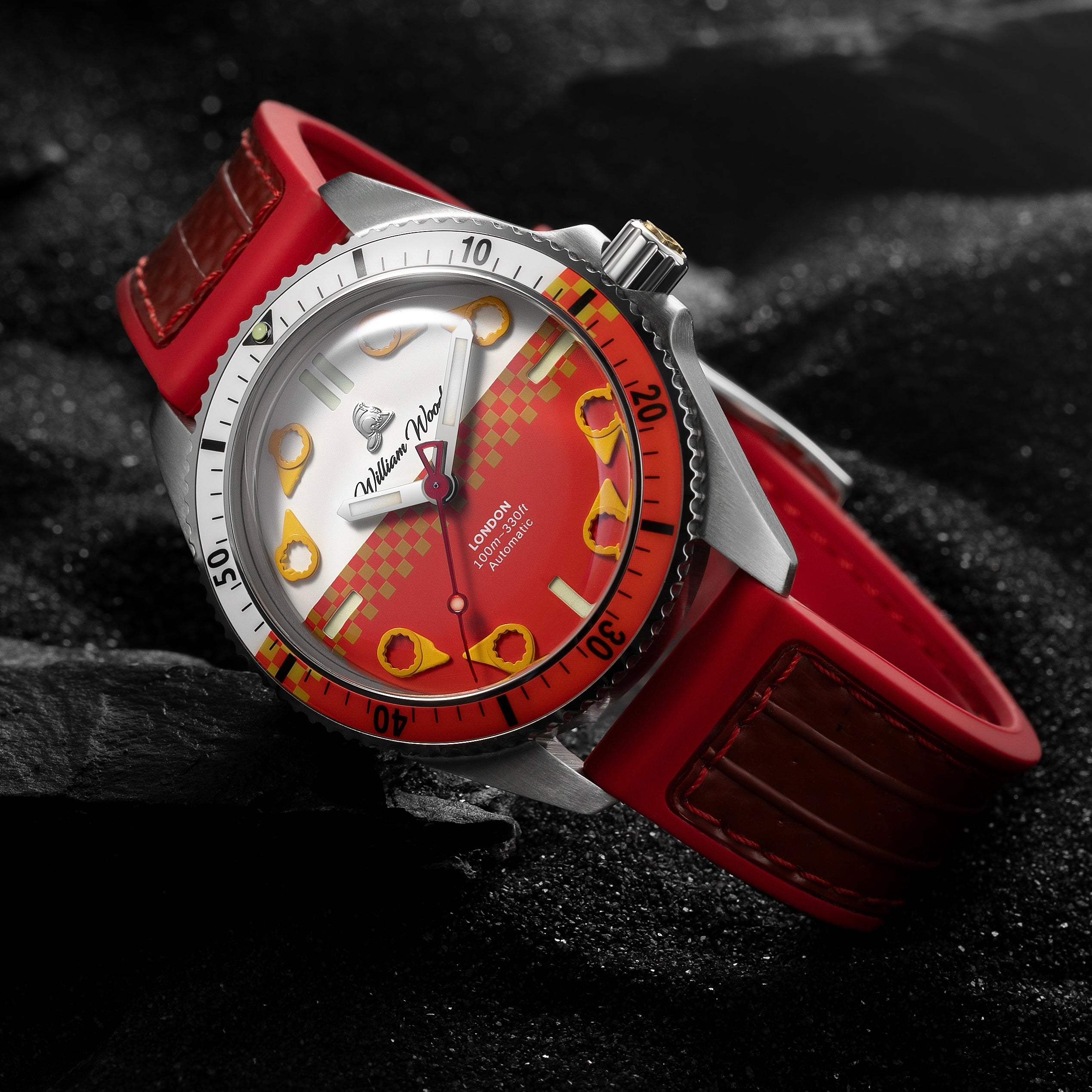 William Wood Big Red Fire Engine Orologio Automatico 41mm Rosso