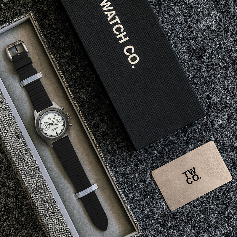 Tool Watch Co. Lumecore Chronograph orologio Flint White