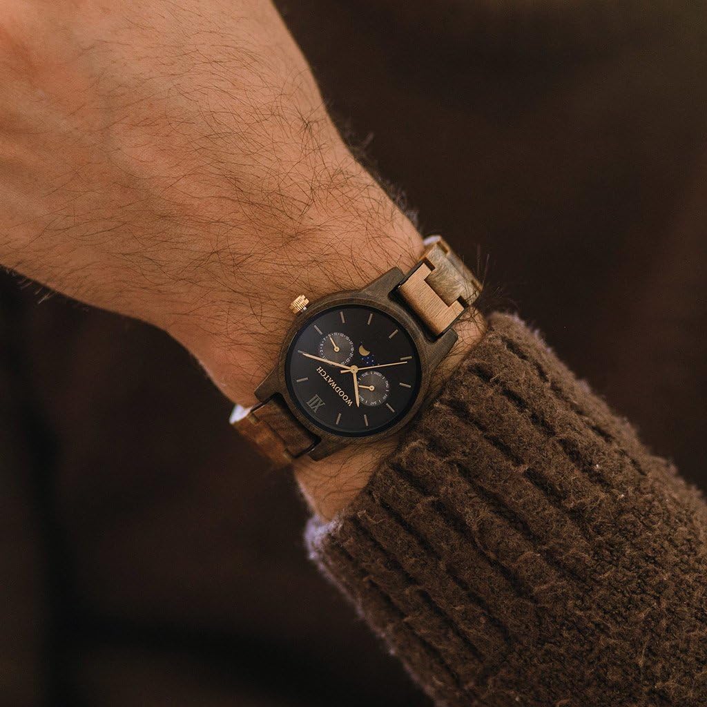 WoodWatch Classic Dark Forest orologio legno nero bracciale