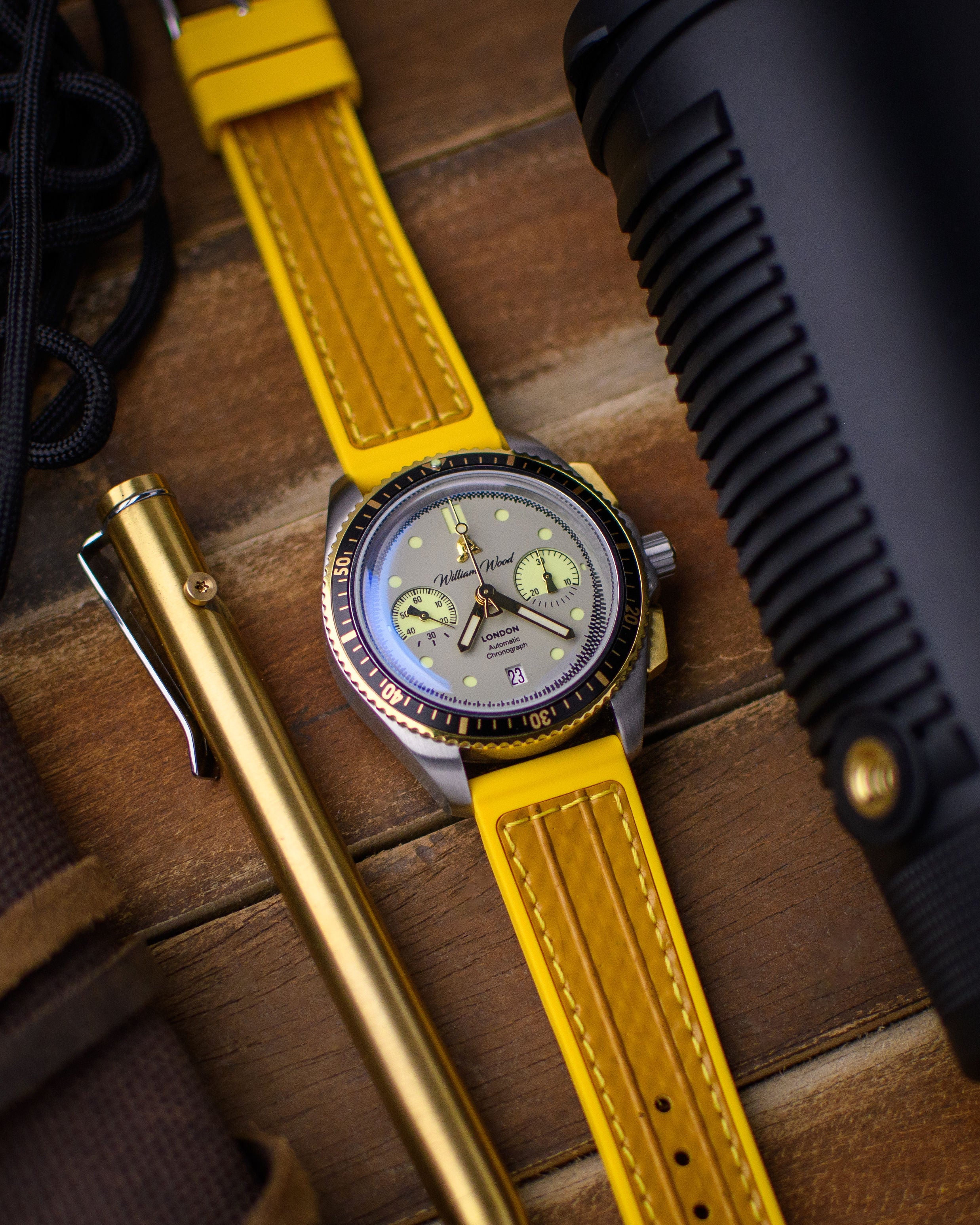 William Wood Triumph Fuel Edition cronografo giallo automatico