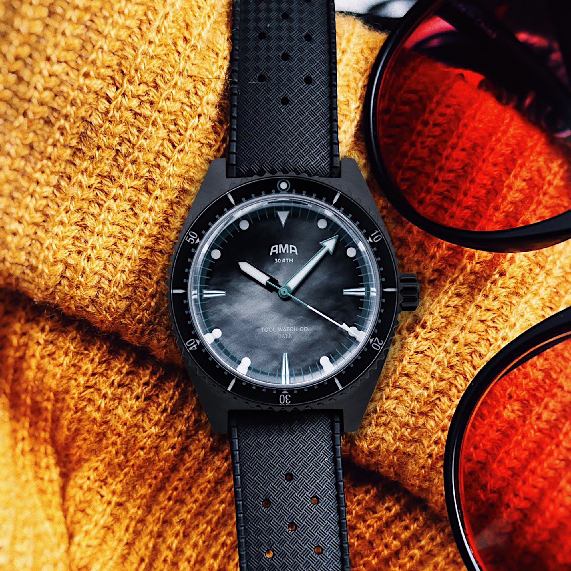 Tool Watch Co. AMA Diver orologio Night Dive nero