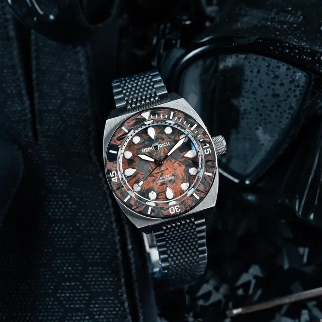 Heinrich Taucher orologio carbonio blu edizione limitata
