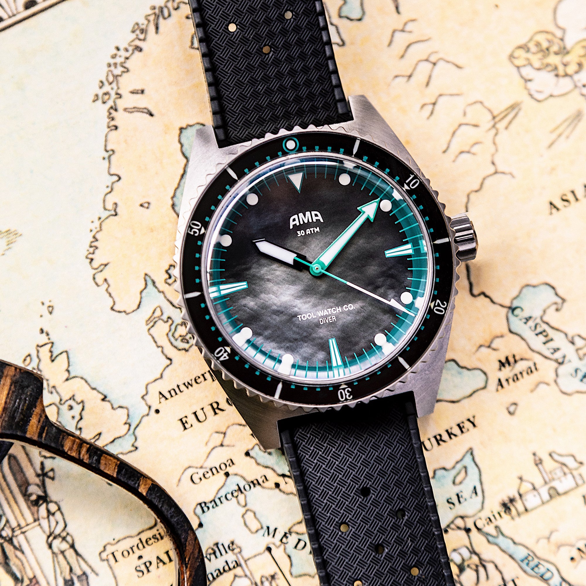 Tool Watch Co. AMA Diver orologio subacqueo Signature Series