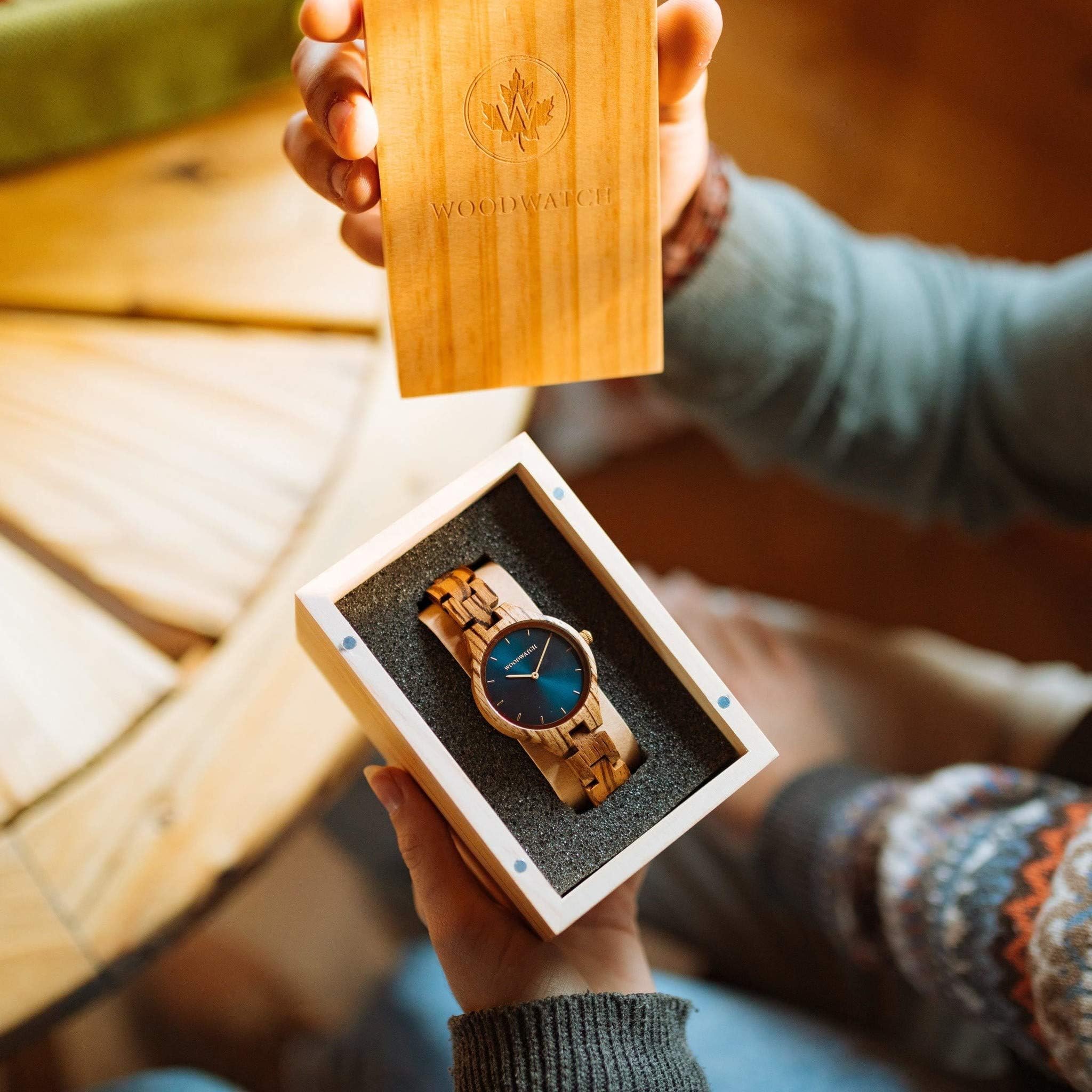 WoodWatch Classic Golden Sky orologio legno ulivo minimal