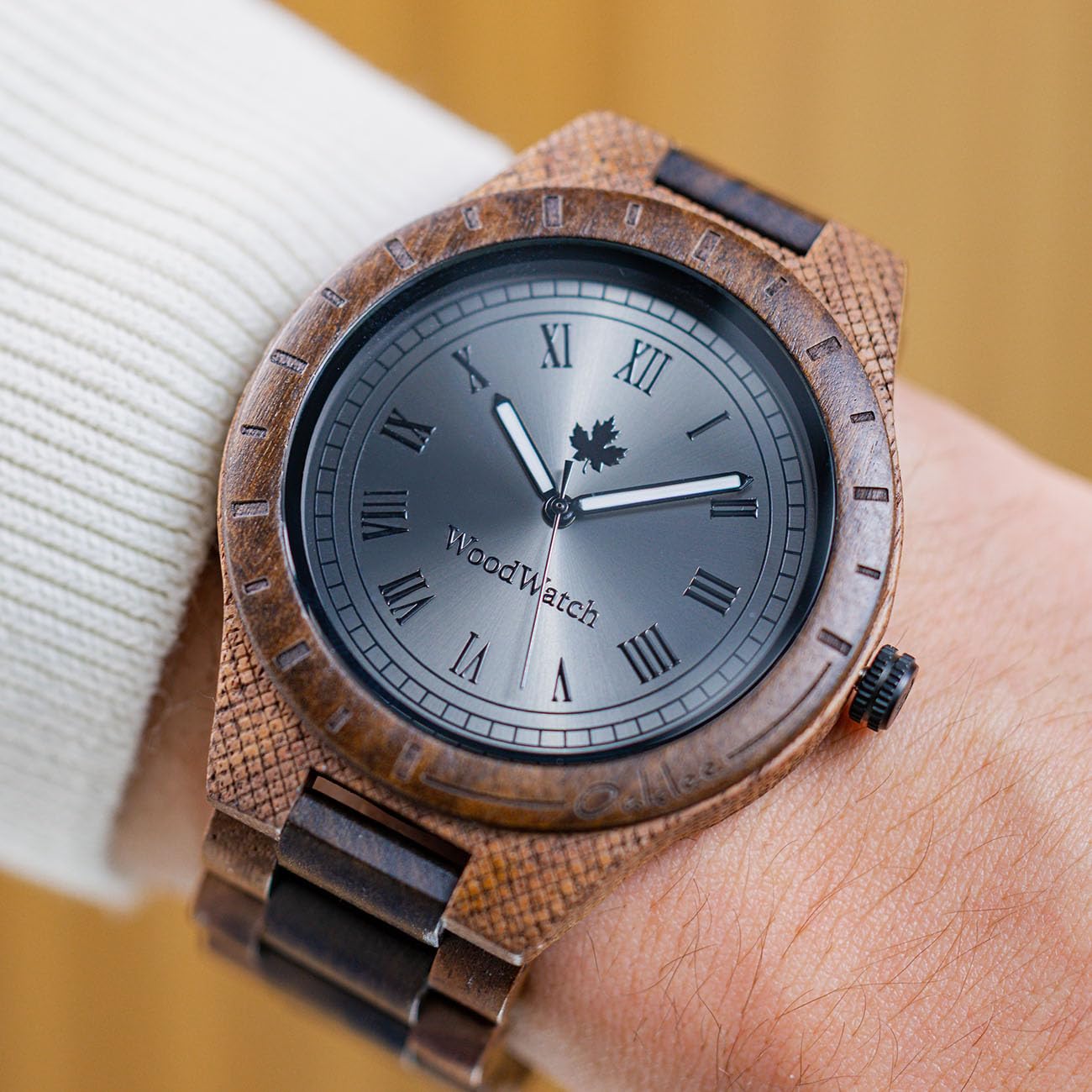 WoodWatch Classic Oaklee orologio legno uomo noce sandalo