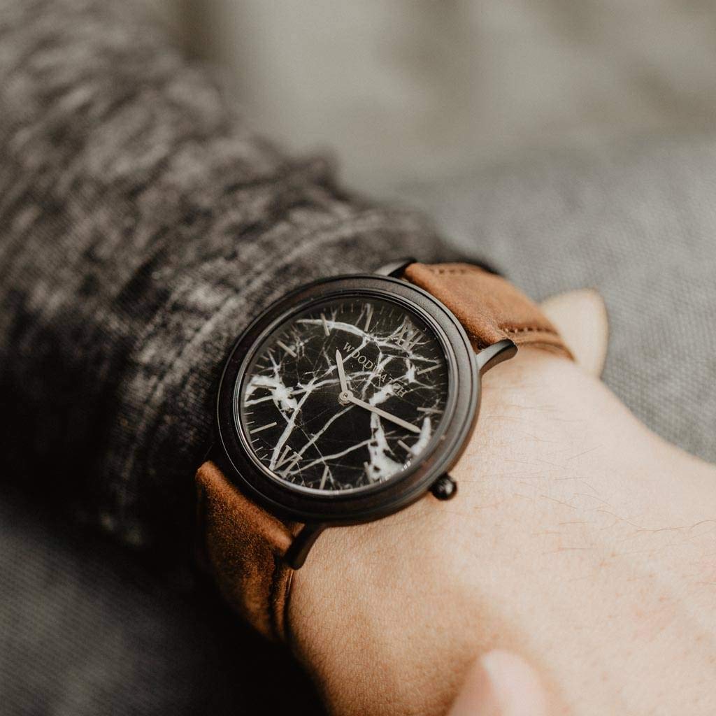 WoodWatch Classic Black Marble Pecan orologio legno marmo