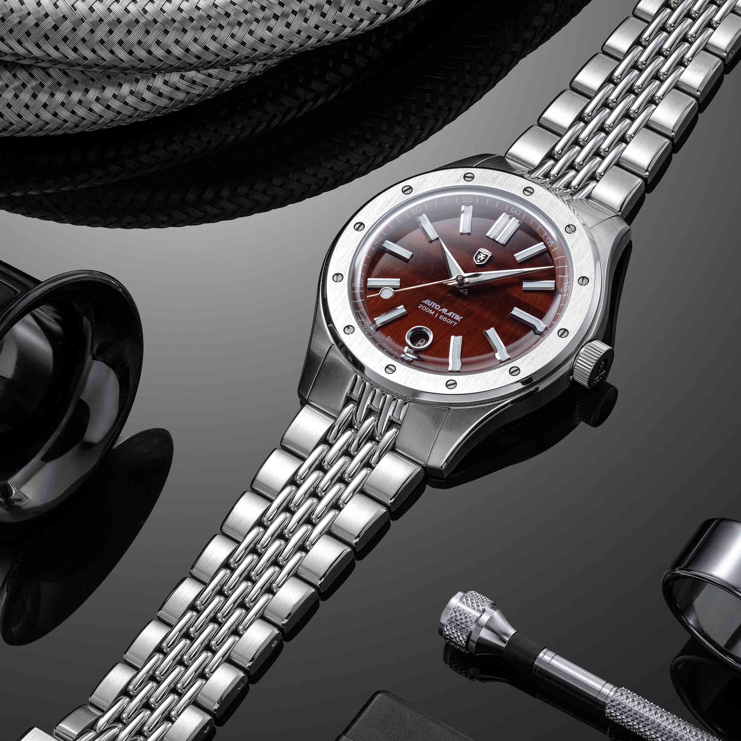 Heinrich Helicoprion orologio automatico Red Tiger's Eye Sellita