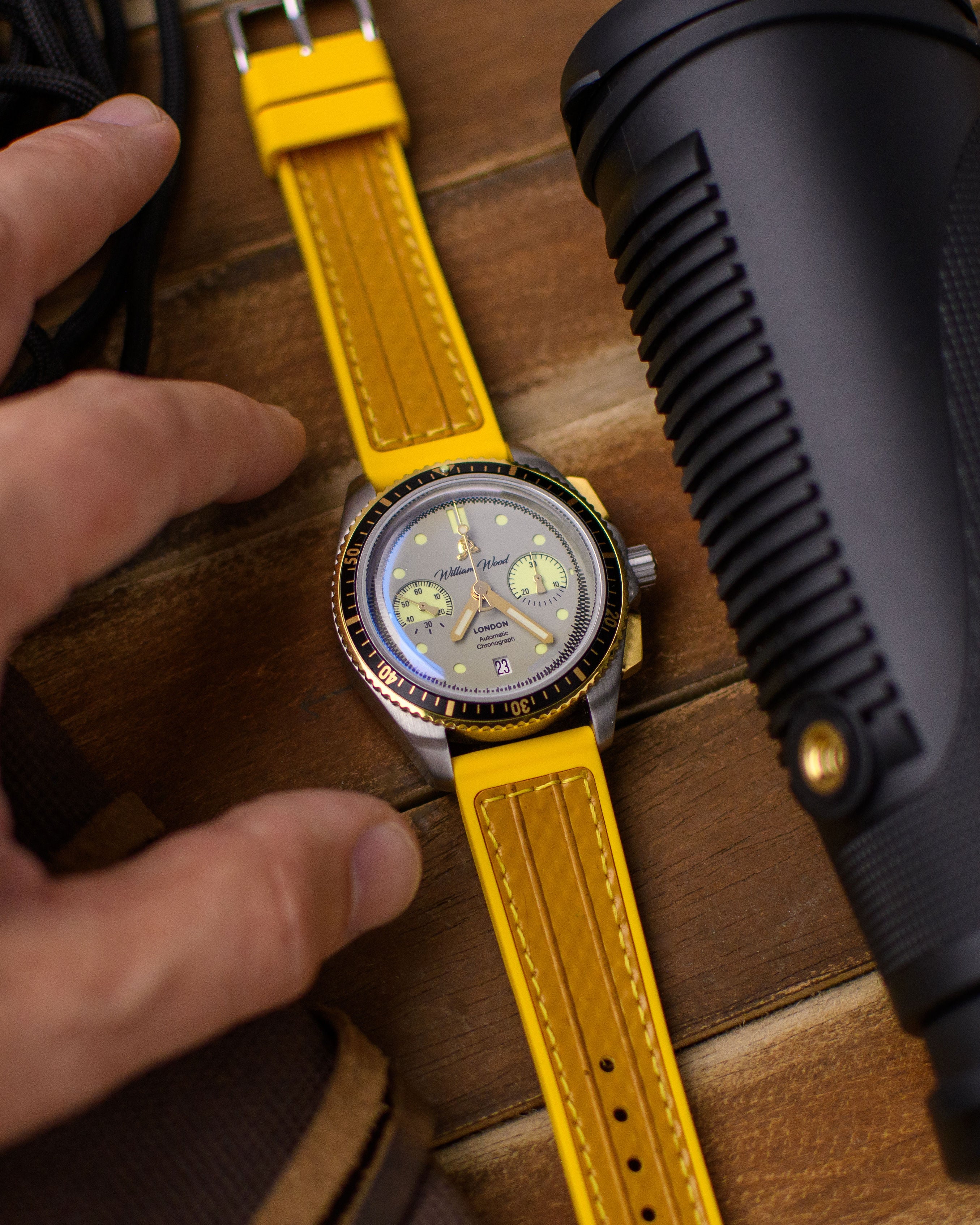 William Wood Triumph Fuel Edition cronografo giallo automatico