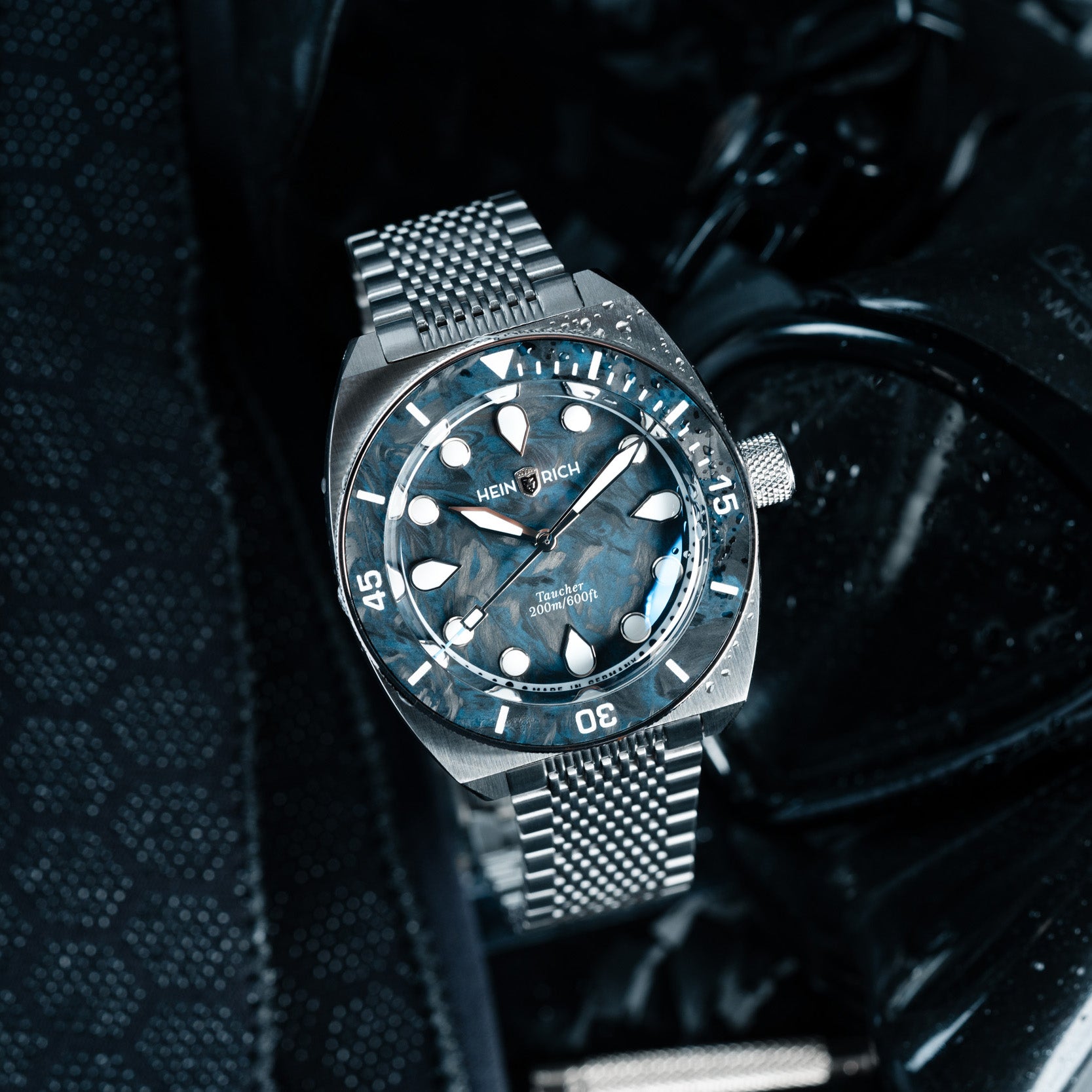 Heinrich Taucher orologio carbonio blu edizione limitata